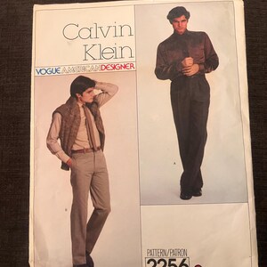 Vogue 2256 | Amerikanischer Designer: Calvin Klein | Größe 32 | Herrenhose | Vintage Schnittmuster | Komplett und Geschnitten