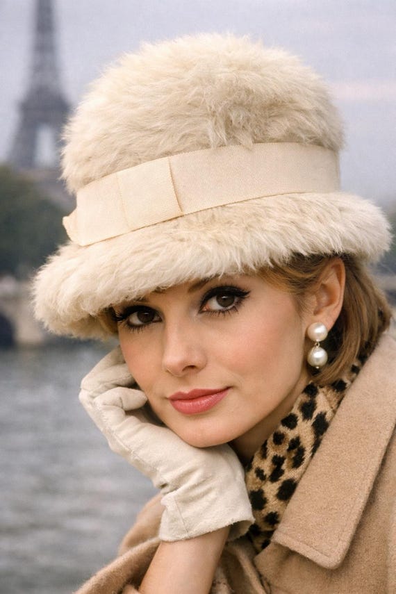 Parisian 60s Style Faux Fur Cloche Hat with Leather Bow Vintage Jan Leslie Faux Fur Felt Cloche Hat Cream Bow | eBay main image 3