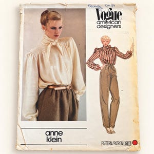 Vogue 2611 | American Designer: Anne Klein | Size 12 | blouse | sewing pattern | Complete and cut