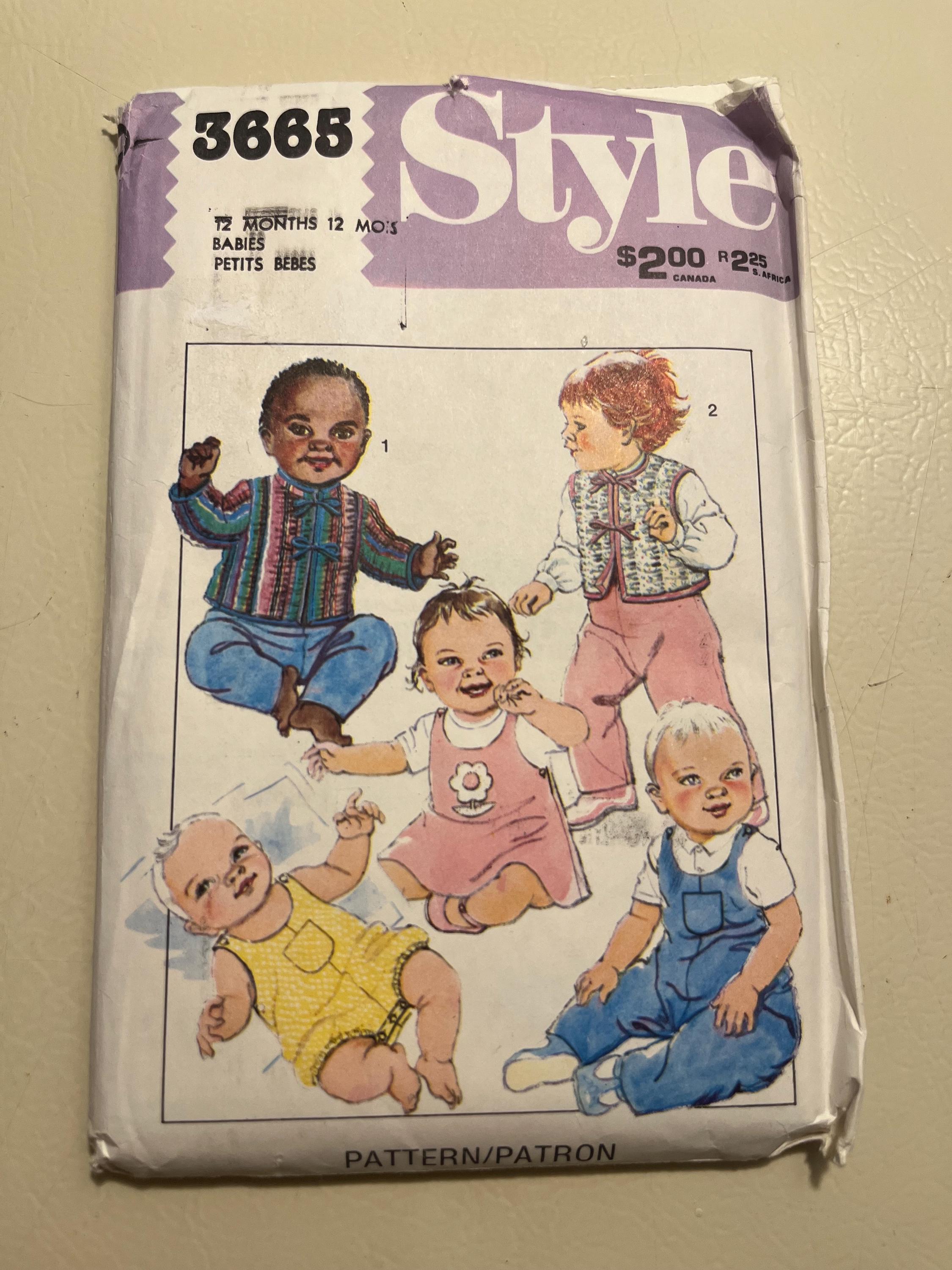 Vêtements De Bébé Vintage Aquarelle Pour Fille Illustration Dessinée à