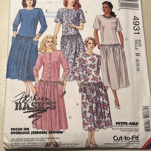 McCall&#39;s jaren 90 jurk met lage taille naaipatroon: op maat gesneden, kleine maat