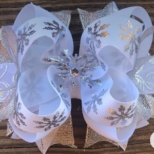 Christmas Snowflake White Silver Hair Bow, Girls Christmas Snowflake White Bow, Over the Top Hair Bows for Girls, Toddlers Christmas Bow