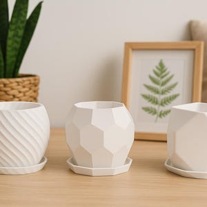 Pacchetto STL di vasi da fiori moderni: 3 vasi geometrici stampabili in 3D con vassoi di drenaggio - Design a spirale, a diamante, esagonali