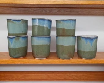 Keramik Trinkbecher handgemacht - Steinzeug Becher 300ml, Kaffeebecher ohne Henkel, spülmaschinenfest, moderner Glasurverlauf, Unikat