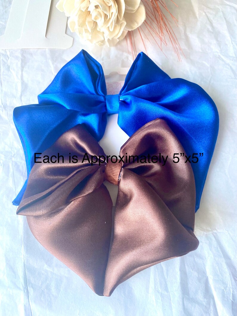 A Set of 4 Hair Accessories,girls,teens and Adults Hair Accessories