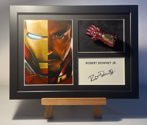 ROBERT DOWNEY JR. Autograph Framed A4 / Signed Display