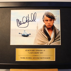 Star Wars- MARK HAMILL AUTOGRAPH framed A4 / signed display- Memorabilia of Star Wars.