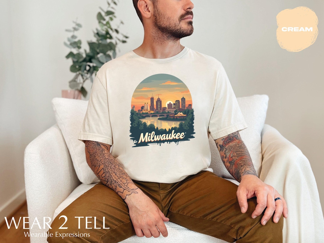 Milwaukee City Skyline Sunset Graphic Tee, Urban Landscape T Shirt ...