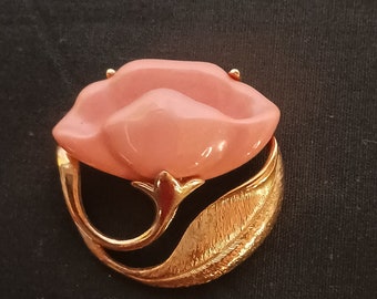 Avon brooch