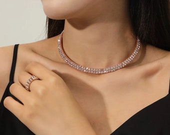 5 orecchini di cristallo con strass rosa, bracciale, anello per donna