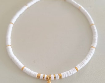 Collier  heishi  Osiris  surfeur  blanc/doré 6 mm/ Cauri or - Bijoux plus vendus