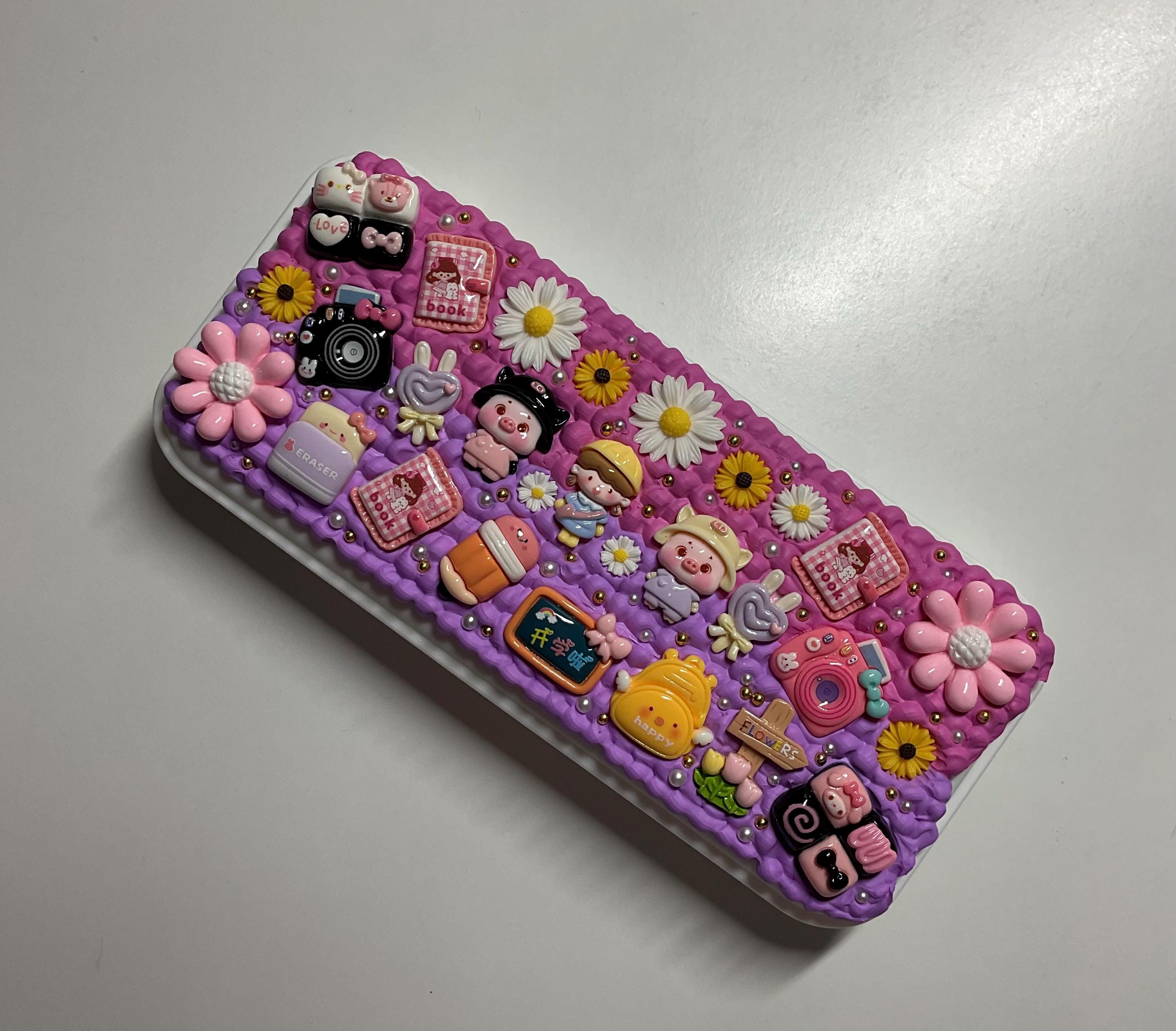 Decoden-potlooddoos, leuke doe-het-zelfbedels en crèmekleurige lijm. Plastic doos, terug naar school, cadeau-ideeën: 8 inch