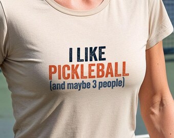 Eu gosto de pickleball e gosto de três pessoas camiseta. presentes de pickleball, pickleball, camisa de pickleball, camiseta de pickleball, camiseta de pickleball,