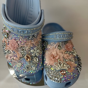 Crocs Cendrillon bleu Bling, sabots de luxe personnalisés en strass, couleurs personnalisées
