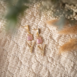 Hangoorbellen roze tulp