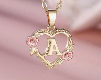 Collier coeur et lettre, collier coeur avec lettre gravée, collier lettre coeur en or, bijoux personnalisés cadeau Saint Valentin