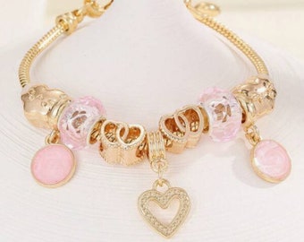 Bracelet coeur, bracelet de perles avec coeurs, cadeau d'anniversaire pour fille, cadeau pour amie, cadeau petite amie, cadeau de Noël