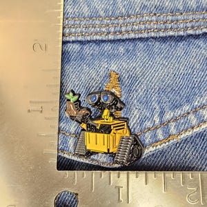 Wll-E Enamel Pin – Cartoon Movie -Inspired Enamel Pin – Cute & Collectible Character Badge