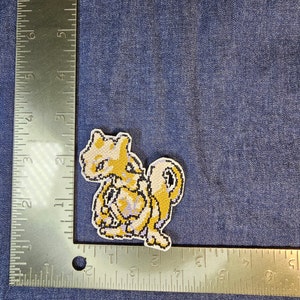 Mewtow Poke Pixel Art Patch Embroidered Embroidery Patch Patches Iron On / Sew On Transfer