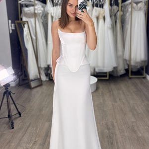 Basque Waist Wedding Corset, Drop Waist Bridal Corset, Two Piece Wedding Set, Elegant Wedding Corset Set, Solid Satin Bridal Corset, Skirt