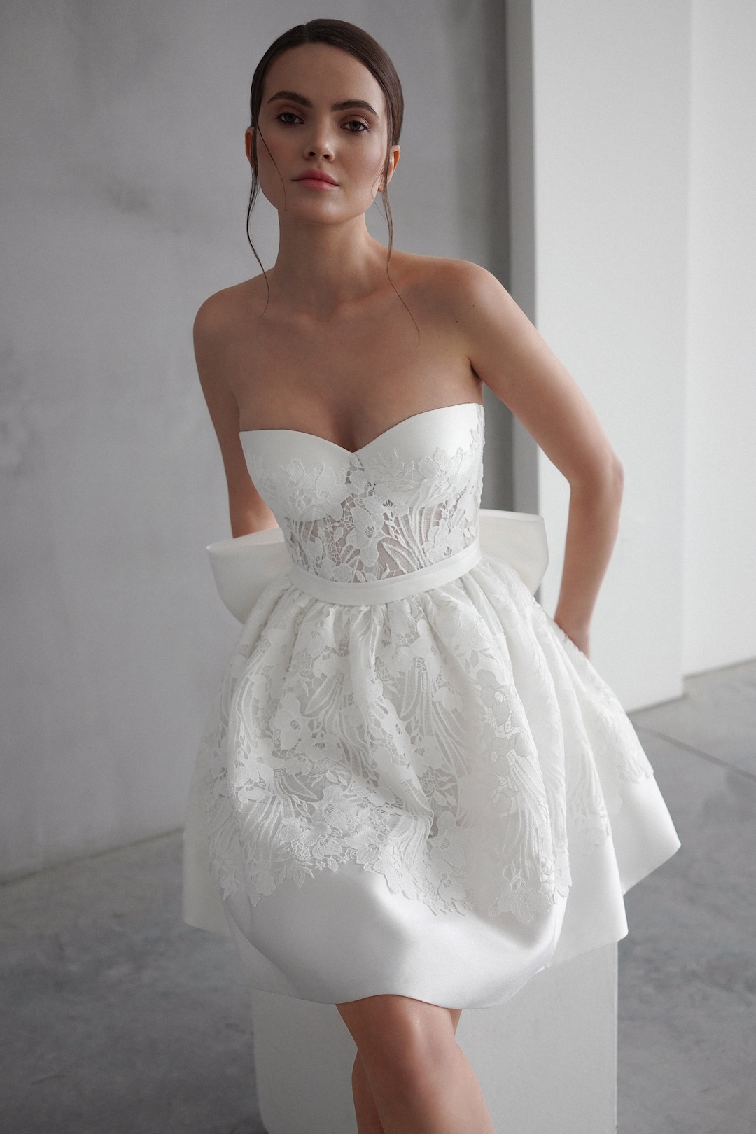 Short Wedding Dress, Romantic Floral Lace Embroidered Wedding Gown, Bow ...