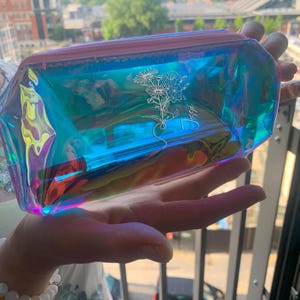 Trousse personnalisée avec fleur de naissance avec nom personnalisé - Cadeau souvenir personnalisé pour des occasions spéciales
