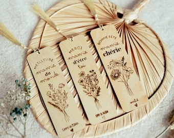 Marque-page en bois personnalisé fête des grands-mères – Prénom petit-enfant - Cadeau – Bonne fête mamie – Motif floral - DanslesBoisdeMalo