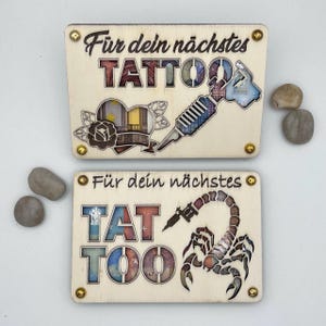 Gutschein erstes Tattoo, nächstes Tattoo Holzkarte– Individuelles Geldgeschenk mit persönlicher Botschaft -Geburtstagskarte, Geldgeschenk