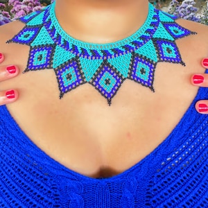 Collier Huichol artisanal | Bijou mexicain coloré | Collier de perles unique | Collier fait main | Collier ethnique | Cadeau idéal pour elle