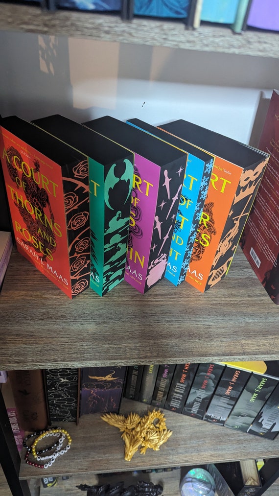 A Court of Thorns and Roses Box Set - ACOTAR Collectors Edition