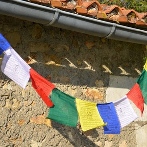10 Drapeaux de prière tibétains taille M ou S M