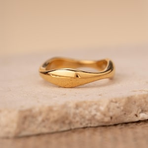 Stackable Wave Dome Ring • Waterproof Gold-Plated Stainless Steel