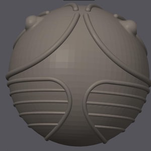 Peut inclure: Une sphère grise avec des lignes incurvées en relief et des arêtes horizontales. La sphère présente deux protubérances arrondies en relief sur les côtés opposés. Le design est symétrique, possiblement un objet décoratif ou fantastique.