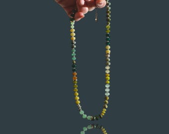 Grüne Edelstein Perlen Kette: Ombré Boho Schmuck