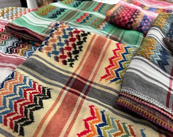 Premium palästinensischen Keffiyeh Lebendige Farben Ultra-Qualität Made in Jordanien - Kufiyah Palästina Kufiya