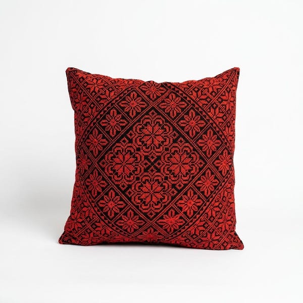 Tatreez Kissenbezug – Rot auf Schwarz | 40 x 40 cm (16 x 16 Zoll) Palästinensische Stickerei