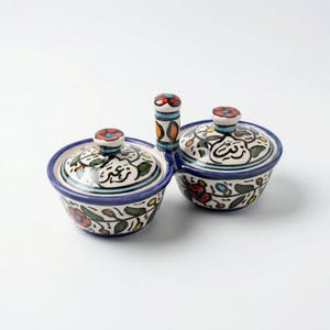 Ręcznie robiona palestyńska ceramika Double Dip | Danie z oliwą z oliwek i za'atarem | Wyprodukowano w Palestynie