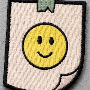 Smiley Face Sticky Note Patch - Happy Face Memo Embroidered Iron On - Kawaii Retro Back Patch for Jackets & Bags - Sizes 4" to 10"