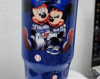 Epoxy and Glitter Ratonsito Dodgers Cup