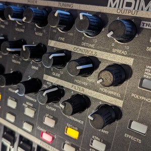 The Legend (Synapse Audio) - Akai Midimix Controller Overlay for Reason. Midi Mapping file included.