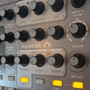 Pulveriser Distortion Unit - Akai MidiMix Controller Overlay for Reason. Midi Mapping included.