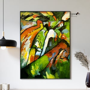 Puede incluir: Pintura abstracta con trazos audaces de verde, amarillo, naranja y rojo. La pintura está enmarcada en negro.