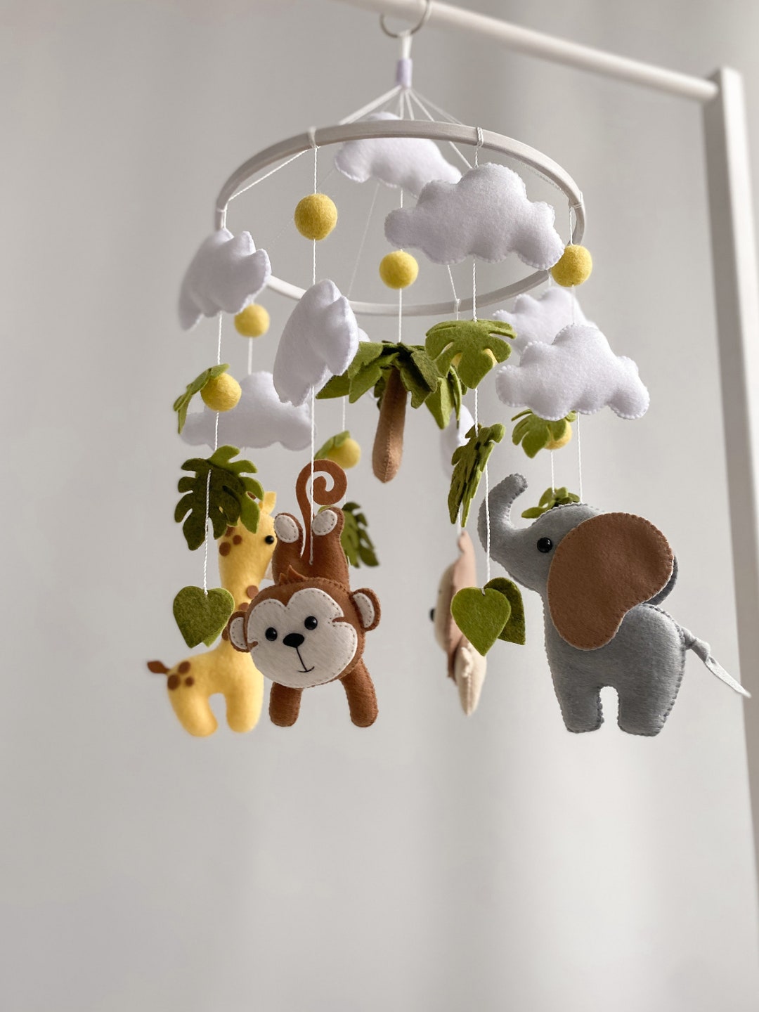 Children's Mobile safari. Animal Crib Mobile, Safari Baby Mobile, Baby