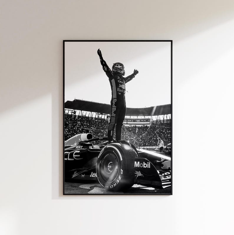 Set of 3 Max Verstappen Poster, Formula 1 Red Bull Poster, Formula 1 Poster, F1 Poster, F1 Wall Art, Formula 1 Print, Verstappen Poster