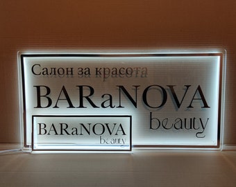 Niestandardowy podświetlany znak do biura i recepcji. Prezent dla firmy