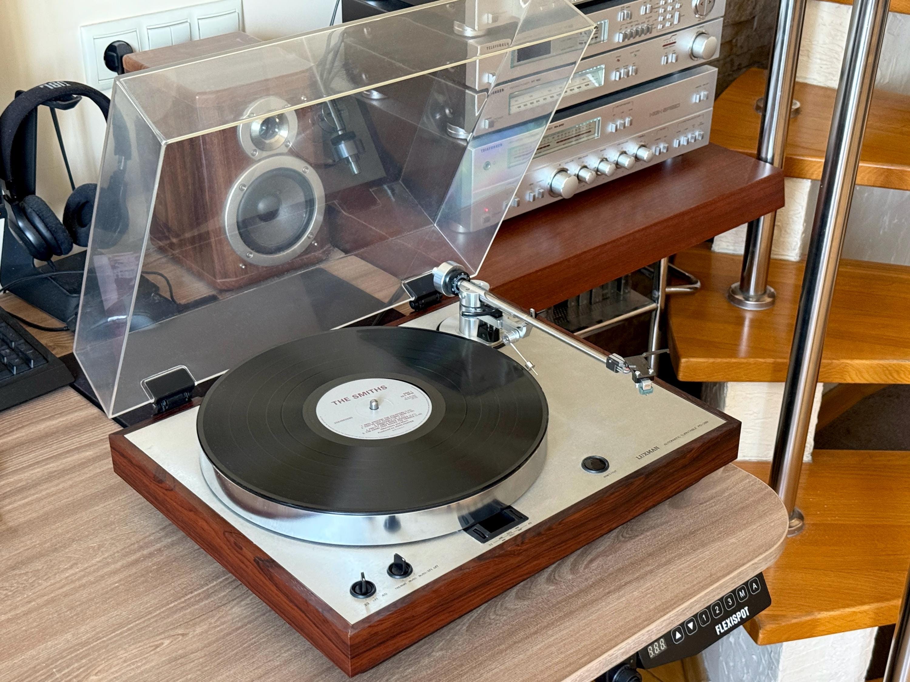 Luxman PD-289 Vintage Turntable – Made in Japan | Excel ES-70 Cartridge w/ New Stylus | Near Mint | Step-down Transformer Included