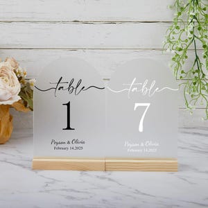 Custom wedding table number,Frosted Arch Acrylic Table Numbers,Wooden table numbers,Arched Table Numbers,Arch Wedding Decor,Table Numbers