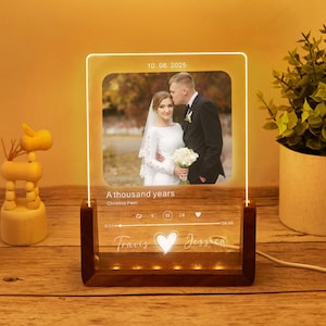 Benutzerdefinierte Musik Foto Nachtlicht Plakette, personalisierte LED Song Plakette mit Ständer, Schlafzimmer Dekor, Jubiläum oder Geburtstag LightGift für Sie