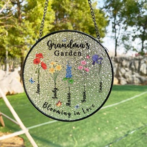 Gepersonaliseerde geboortebloemen glas-in-lood suncatcher, oma&#39;s tuin suncatcher, eerste moeder nu cadeau oma&#39;s tuin, oma cadeau