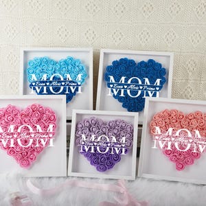 Caja de sombras de flores personalizada para mamá con luz, caja de sombras de rosas con nombres, regalo con marco personalizado para el Día de la Madre, caja de regalo para el Día de la Madre